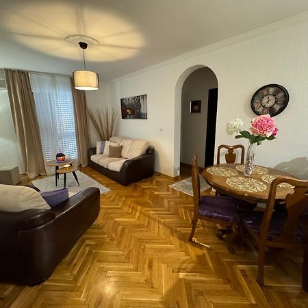 Casa Apartments, Two-Bedroom Apartment Μπούντβα Εξωτερικό φωτογραφία